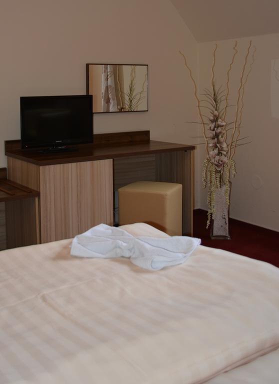 Hotel Koruna Karlštejn Pokój zdjęcie