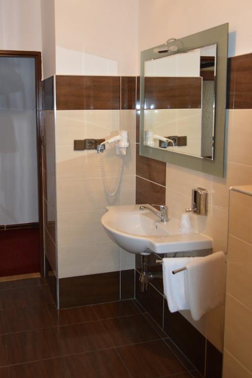 Hotel Koruna Karlštejn Pokój zdjęcie