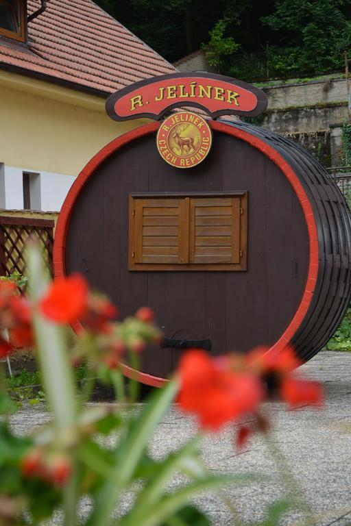 Hotel Koruna Karlštejn Zewnętrze zdjęcie
