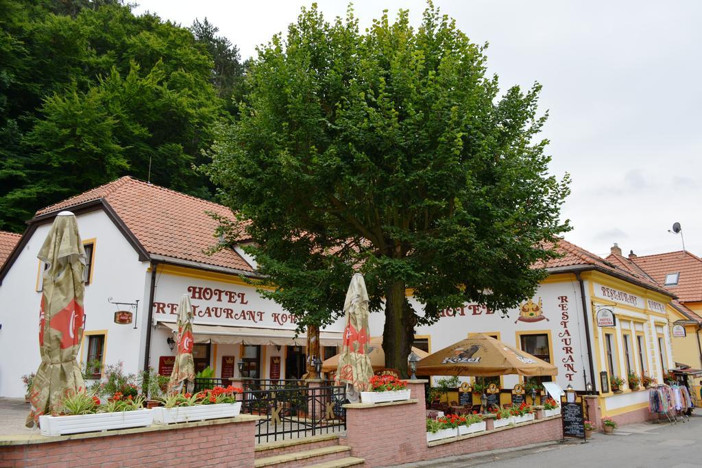 Hotel Koruna Karlštejn Zewnętrze zdjęcie