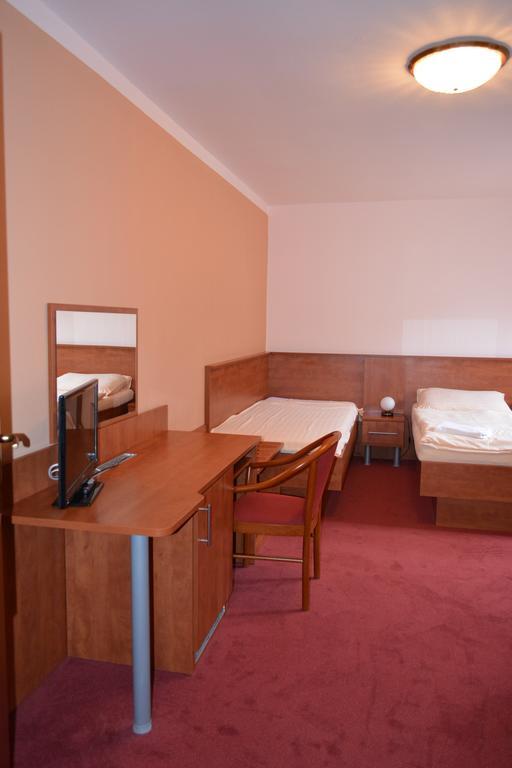 Hotel Koruna Karlštejn Pokój zdjęcie