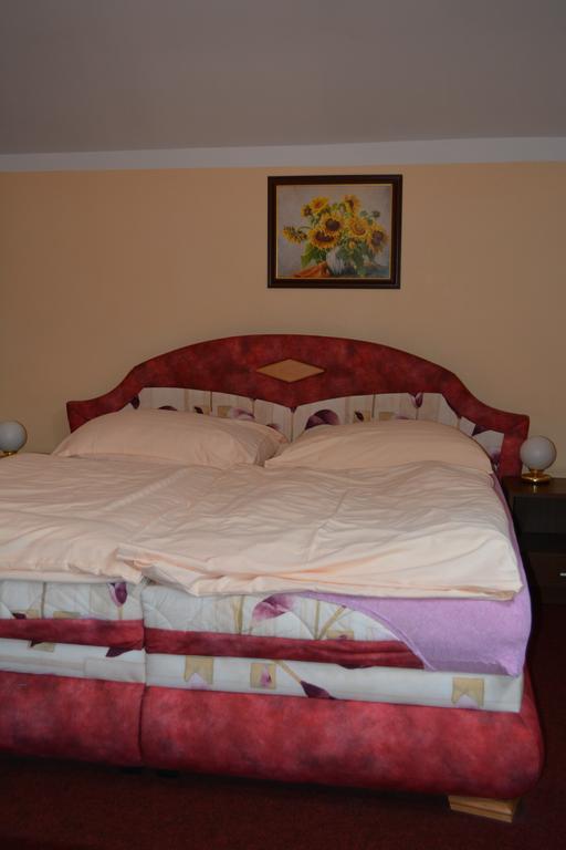 Hotel Koruna Karlštejn Pokój zdjęcie