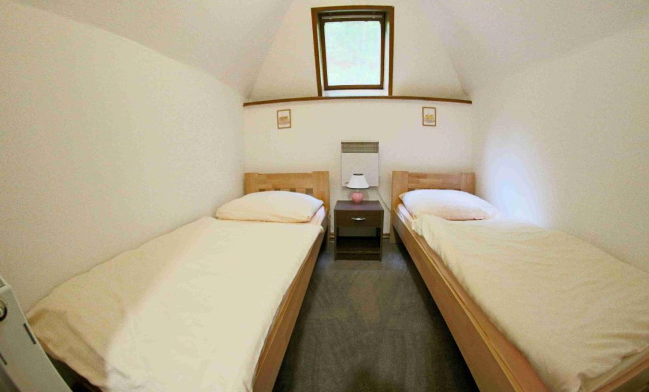 Hotel Koruna Karlštejn Zewnętrze zdjęcie